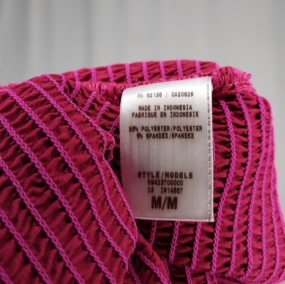 Guess Y2K Vtg Smocked Empire Top Medium Pink Satin Puffed Short Sleeve Button - Picture 8 of 9